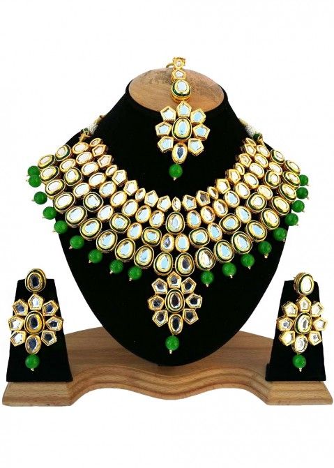 Green Pearl Golden Kundan Studded Necklace Set