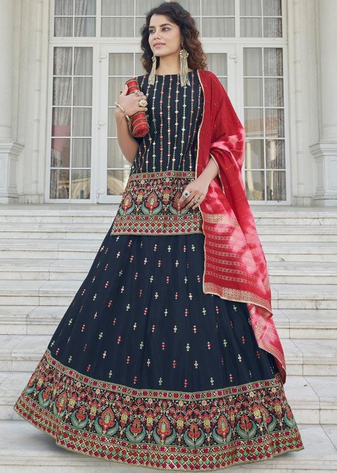 Velvet kurti | Trendy dress styles, Stylish dresses for girls, Velvet dress  designs