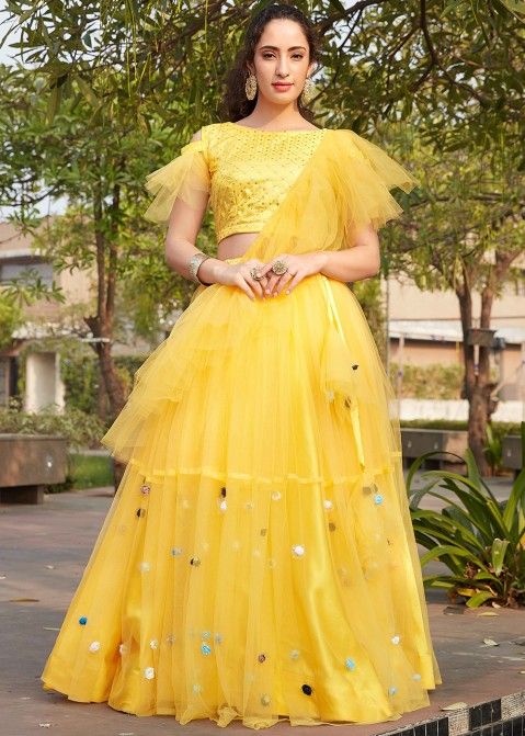 Fashion Ka Fatka India - Lavishing Light Pastel Peach Colour Bridal Wear  Lehenga Choli.Teamed Up With Designer Cold Shoulder Blouse and matching  dupatta. shop now : https://bit.ly/2VnnQKw whatsapp us on +917265866630  #ethnicwear #