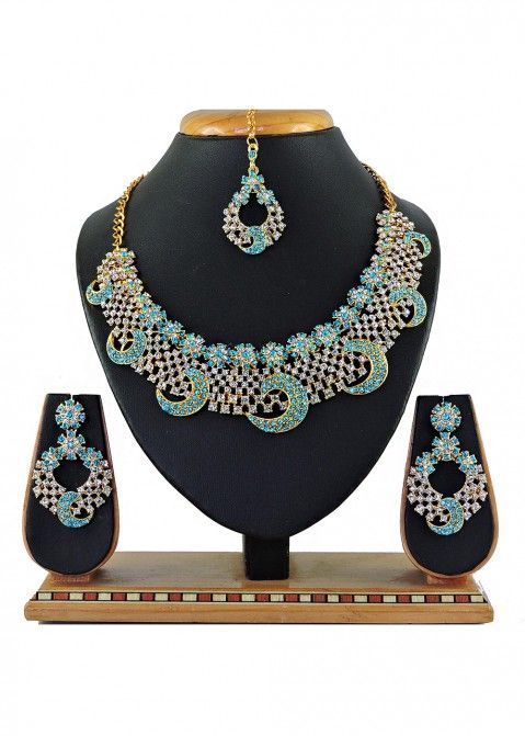 Studded Stones Blue Necklace Set