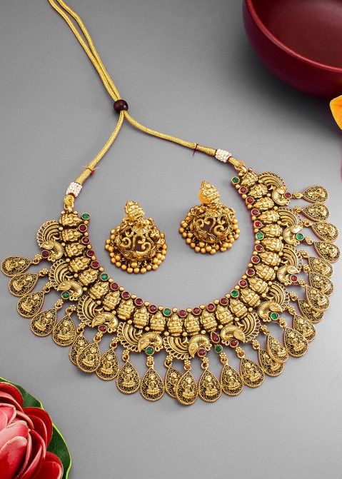 Golden Embossed Traditional Style Necklace Set