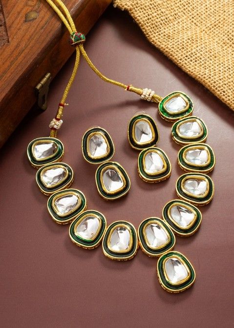 Green Kundan Studded Necklace Set