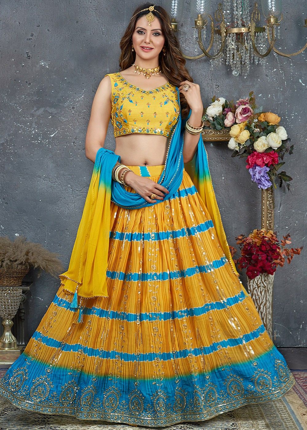 Aggregate more than 171 yellow lehenga with blue blouse best