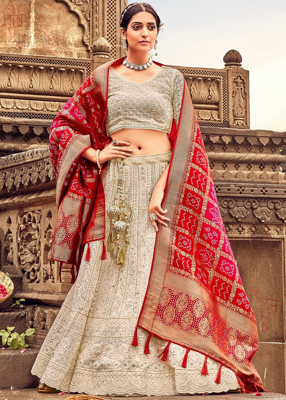 35+ Beautiful Chikankari Lehengas that are too Good to be Missed! | Dress  indian style, Indian fashion, Chikankari lehenga