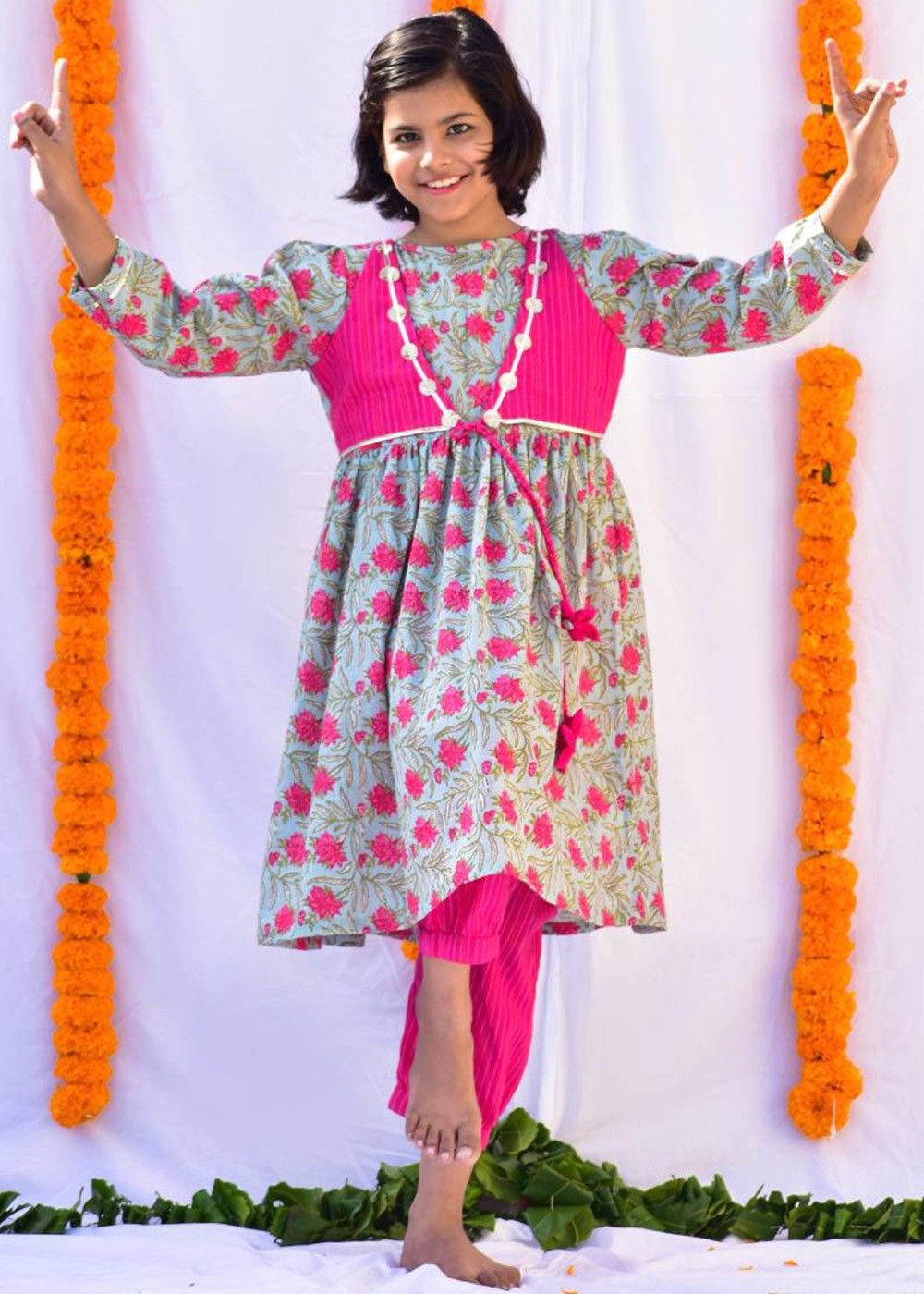 Designer Floral Printed Pant Style Salwar Suit | Floral print pants,  Fashion pants, Clothes for women