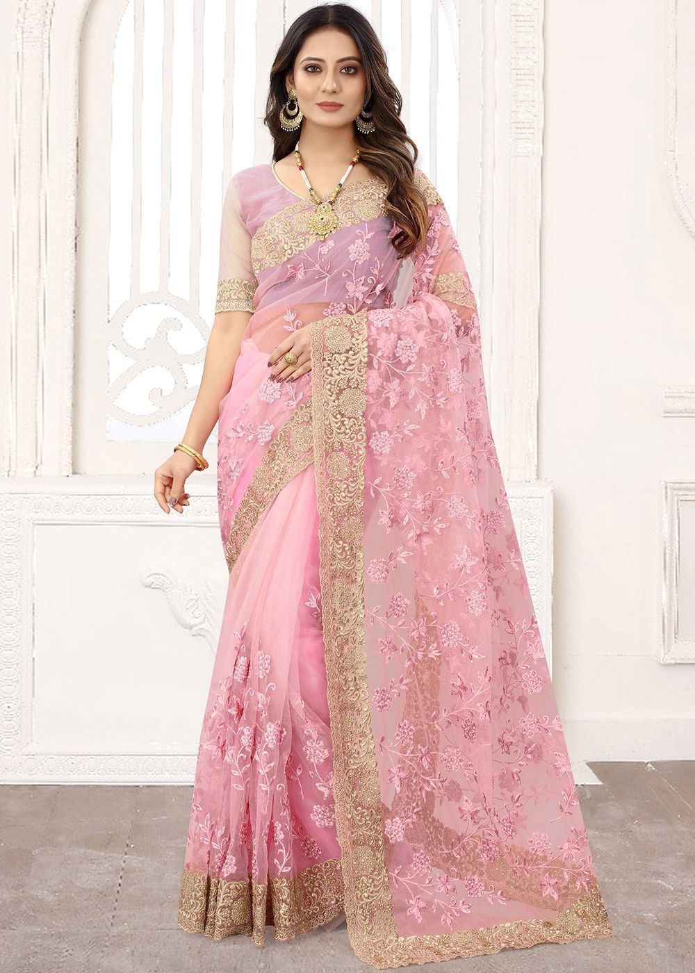 Top Trending Modern Saree Look for Wedding Party 2023 - efashiontribe