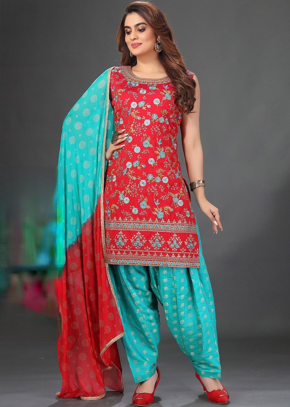 Red Wedding Punjabi Suits, Red Wedding Punjabi Salwar Kameez and Red  Wedding Punjabi Salwar Suits Online Shopping