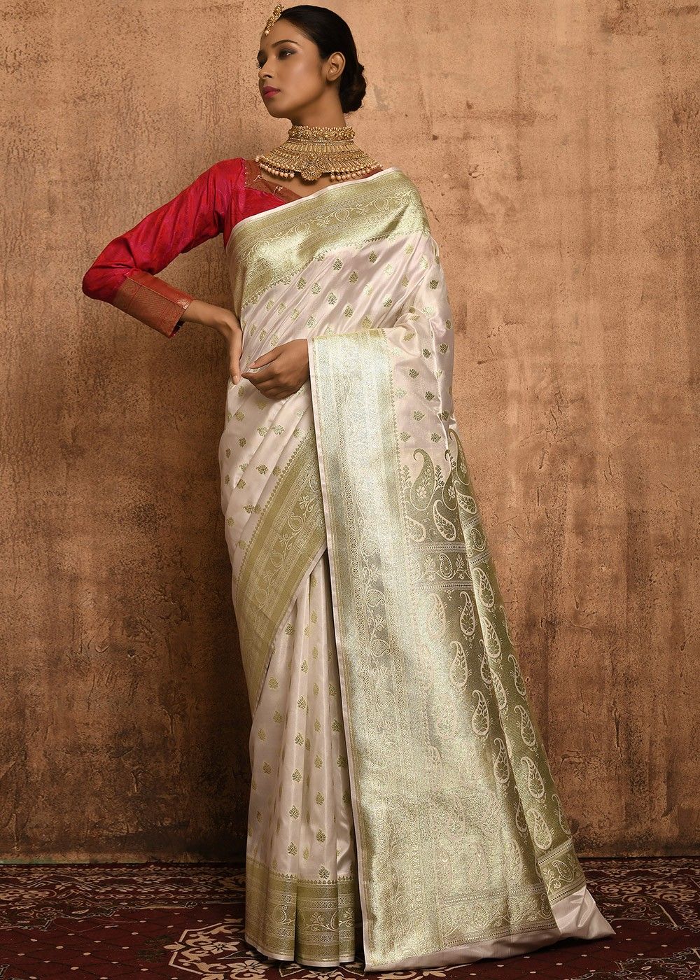 Buy BANARASI PATOLA White White With Gold Zari Woven Organza Silk Saree  With Beautiful Floral Weave Tilfi Meena Work Pattern With Blouse Piece |  Shoppers Stop