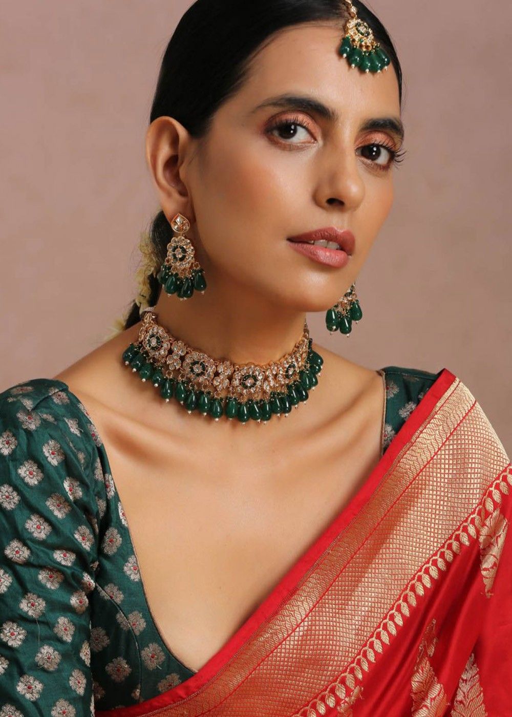Alloy Kundan Necklace Set with Pearls - ACCDK1523 from saree.com