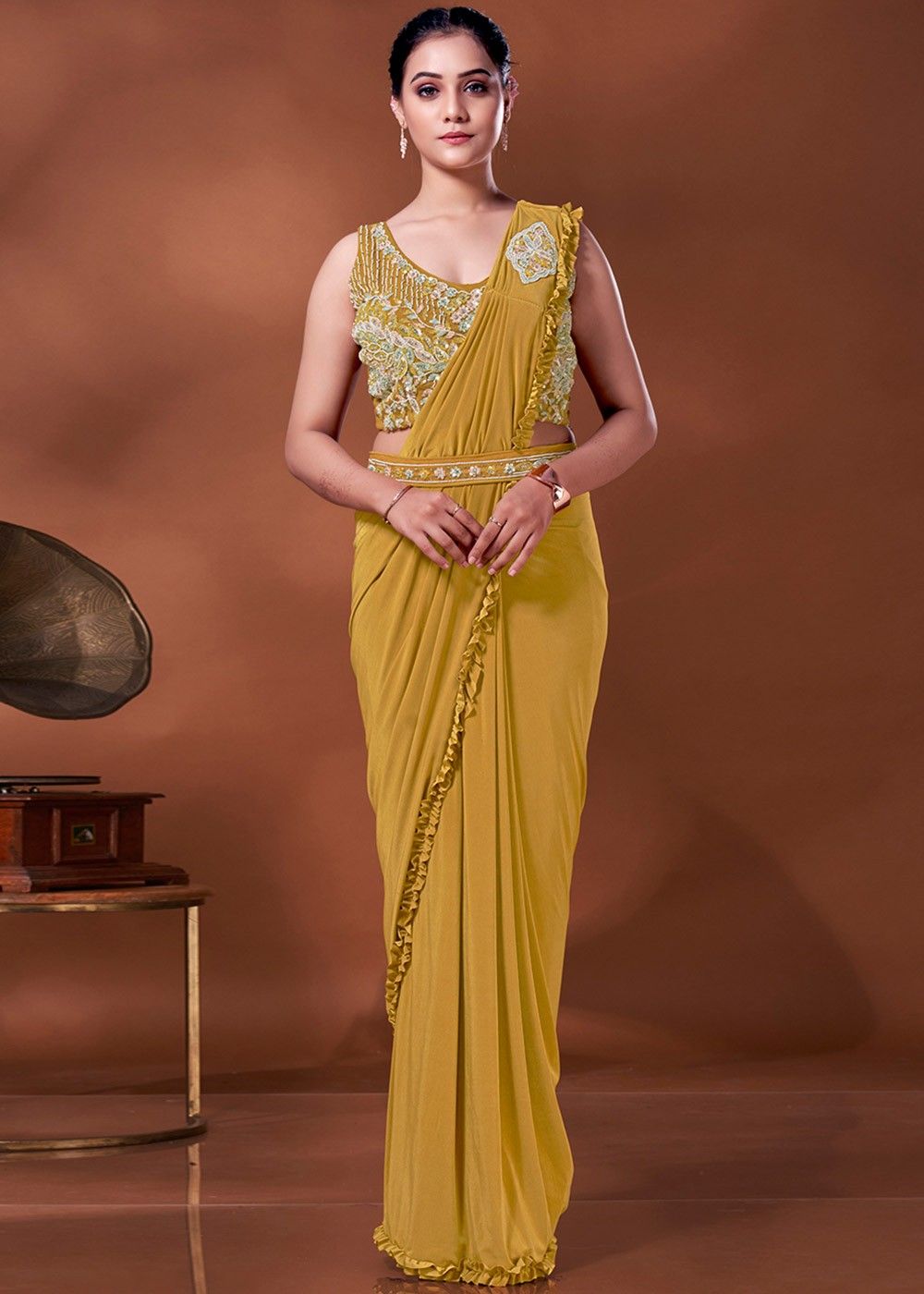 Embroidered Yellow Saree, Length: 6.3 m (With Blouse Piece) at Rs