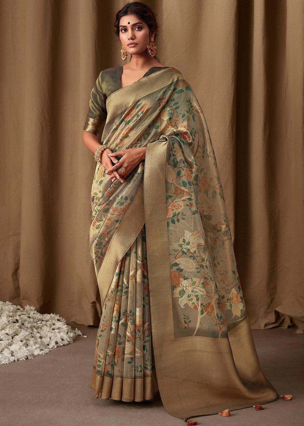 Buy online Copper Zari woven Linen Tissue Silk Saree with Rich Pallu - Off  White-AF377