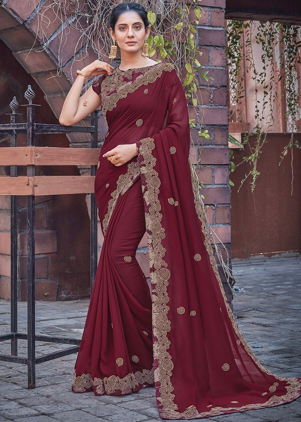 Shop Latest Georgette Saree Online In India | On SALE | Me99