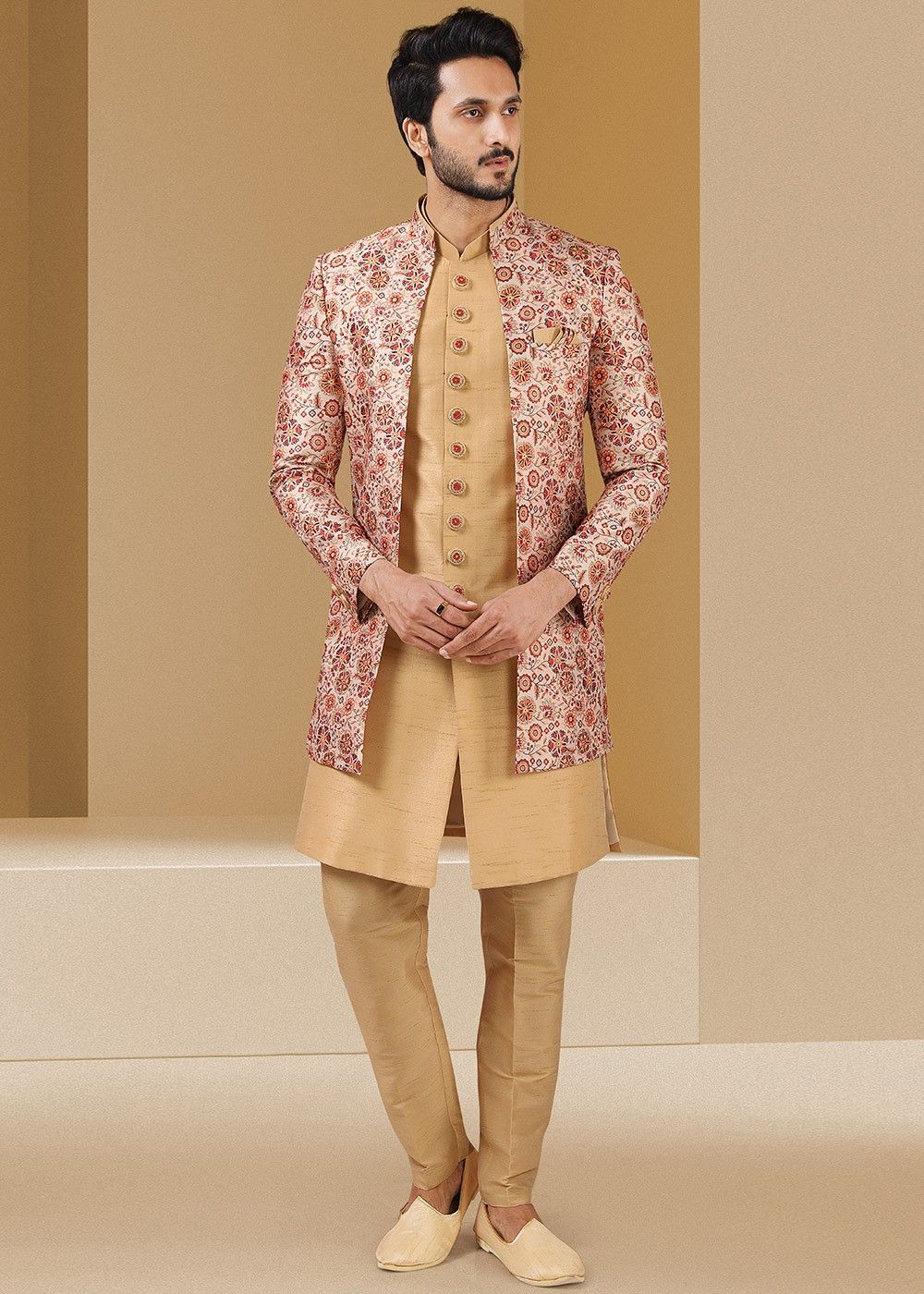Classic White Self Textured Kurta With Lucknowi Embroidered Jacket Set-cacanhphuclong.com.vn