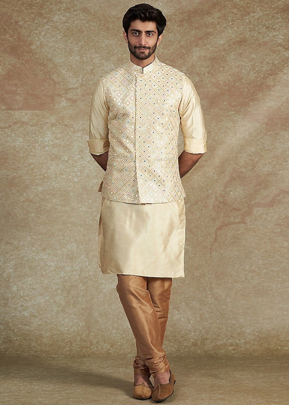 Buy online Men Mandarin Collar Embroidered Kurta Pyjama Set from Clothing  for Men by Jompers for ₹1060 at 65% off | 2024 Limeroad.com