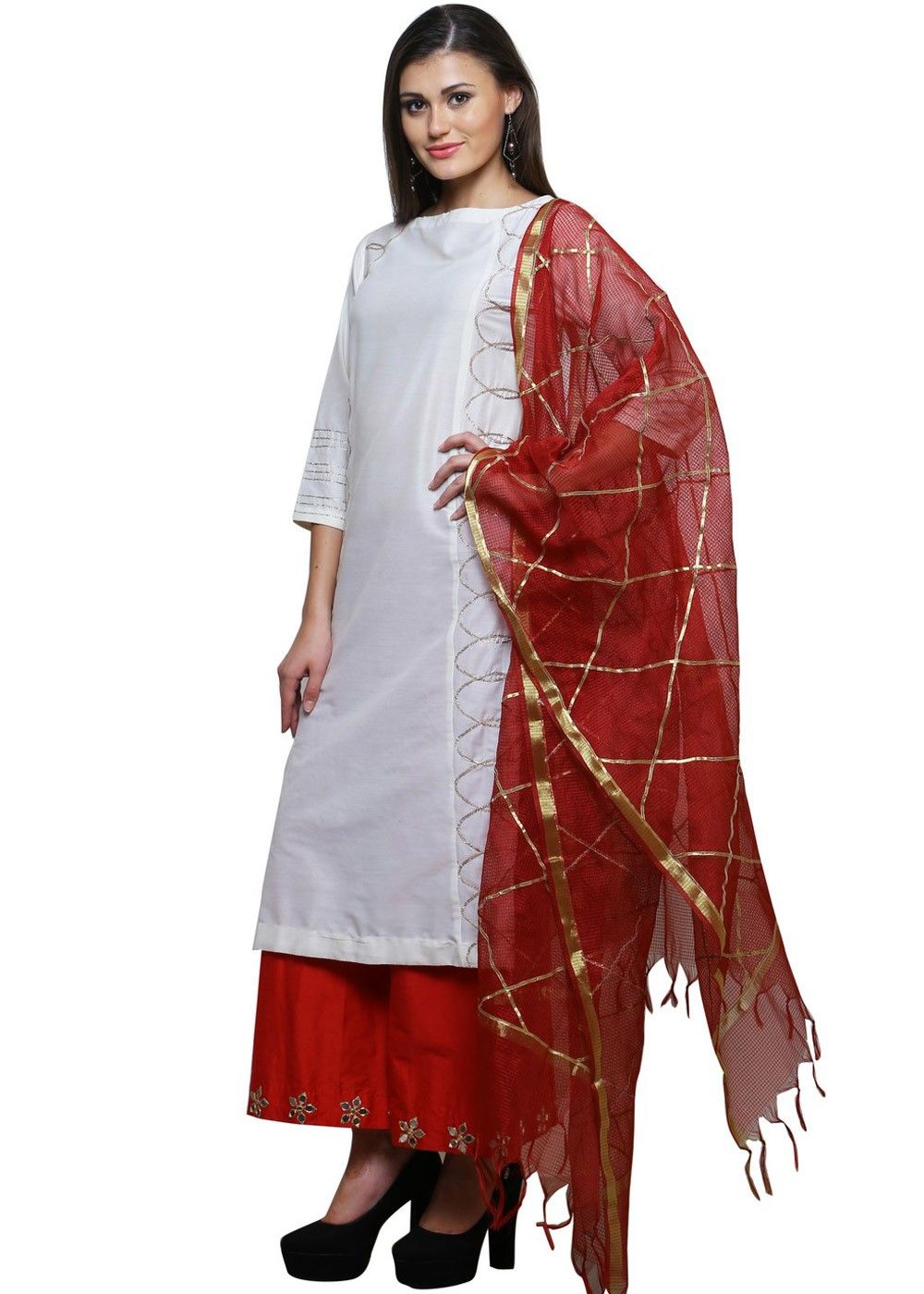 white salwar suit with red dupatta