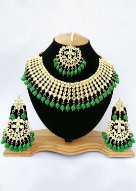 Pearl Green Stone Studded Kundan Necklace Set