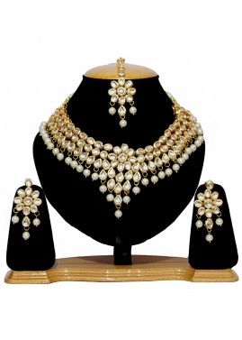Kundan Studded White and Golden Necklace Set