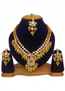 Yellow Alloy Based Kundan Necklace Set