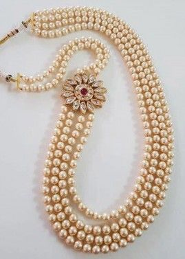 White Stone Studded & Pearls Layered Kantha Mala