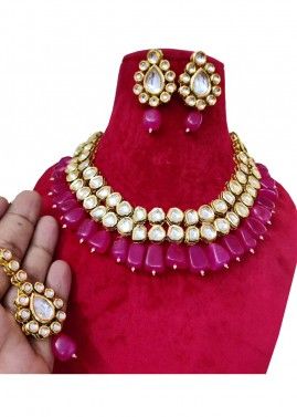 Pink Kundan Necklace And Maang Tikka Set