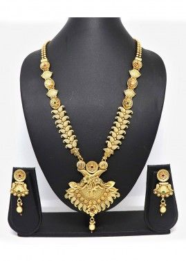 Stone Engraved Golden Necklace Set