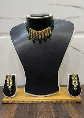 Green Kundan Studded Choker Necklace Set