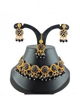 Black Stone Studded Necklace Set