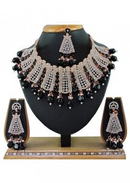 Black Necklace Set In Stone Work