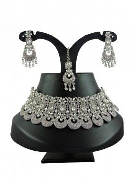 Silver Stone Studded Necklace Set