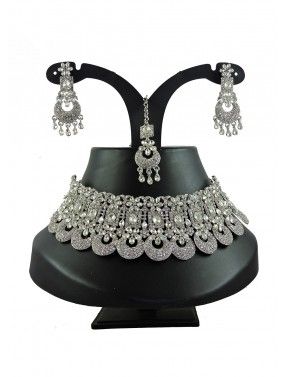 Silver Stone Studded Necklace Set