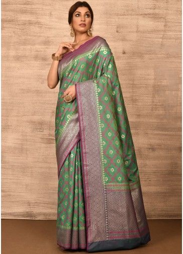 Green Banarasi Silk Saree With Woven Pallu 
