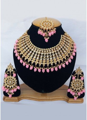 Pink Alloy Based Kundan Necklace Set