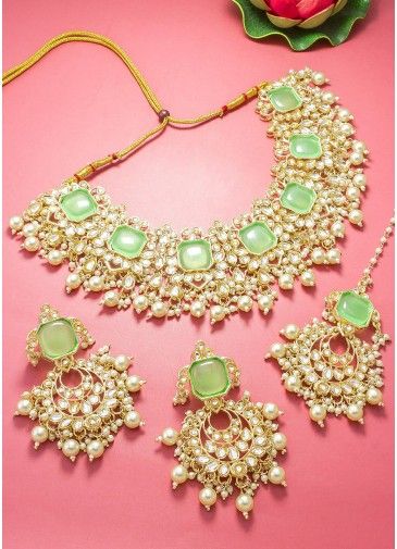 Green Necklace Set In Studded Kundan