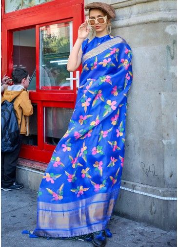 Blue Casual Saree In Floral Printed Work