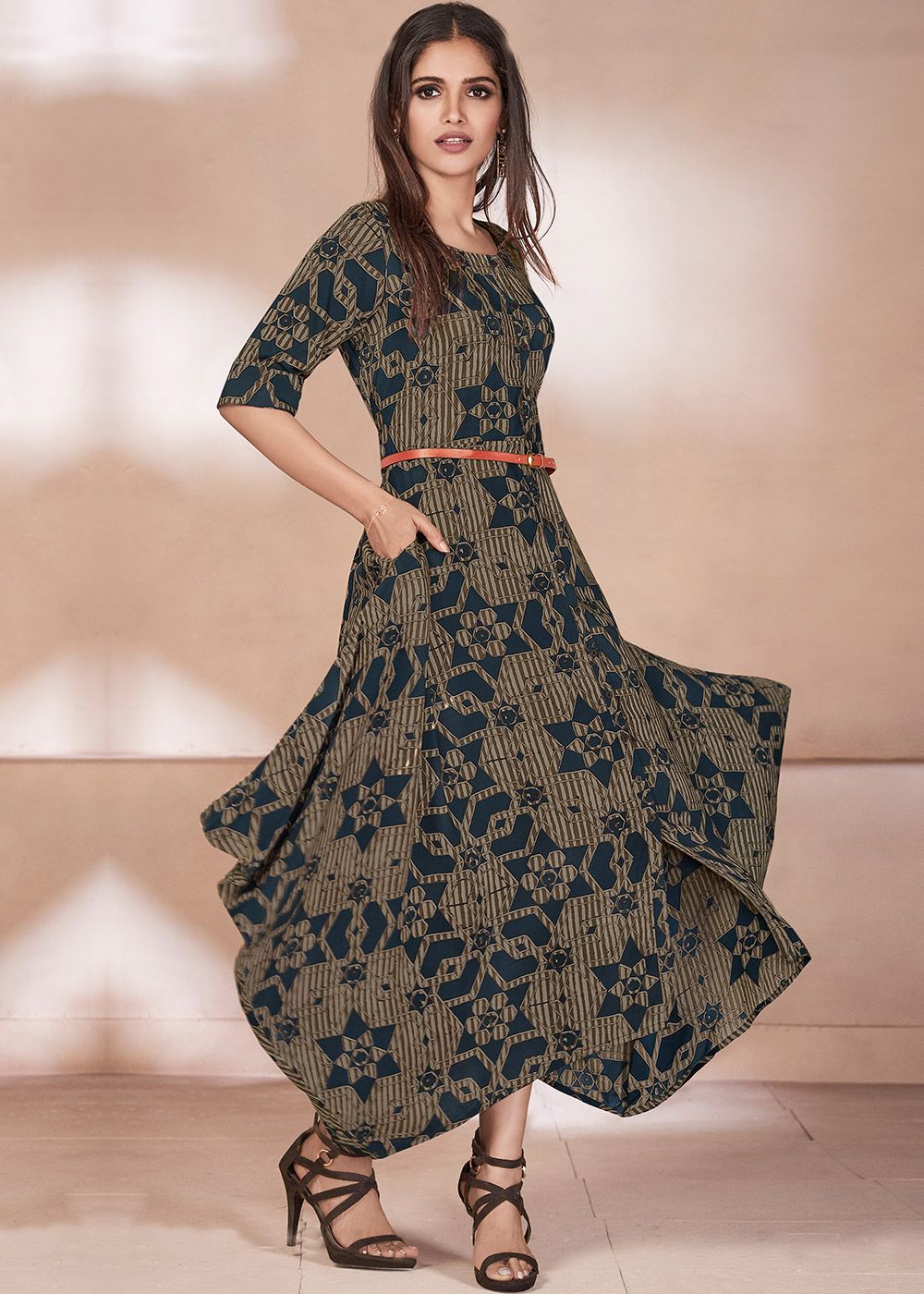 indo western dress indo western dress Beautiful Purple Indo-western Georgette Gown