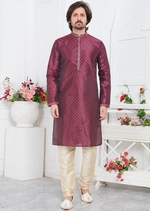 Magenta Woven Mens Kurta Pajama In Jacquard