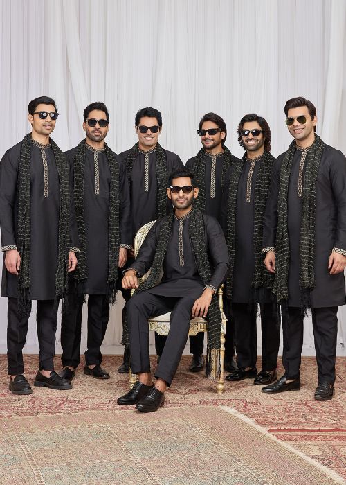 Black Art Silk Kurta Pajama With Black Stole