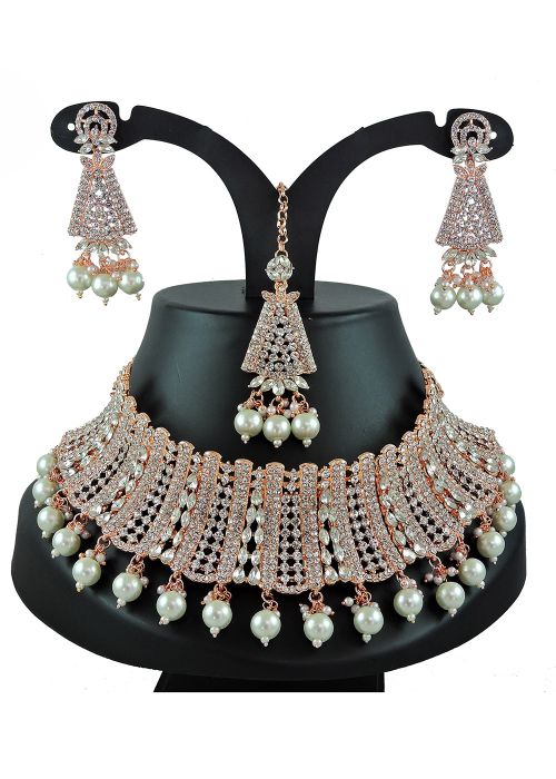 Stone & Beads Work Necklace In White 