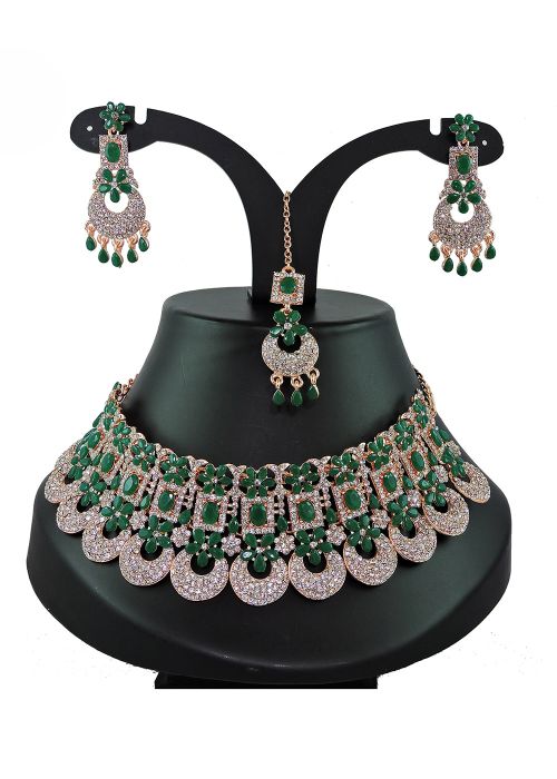 White & Green Stone Studded Necklace Set